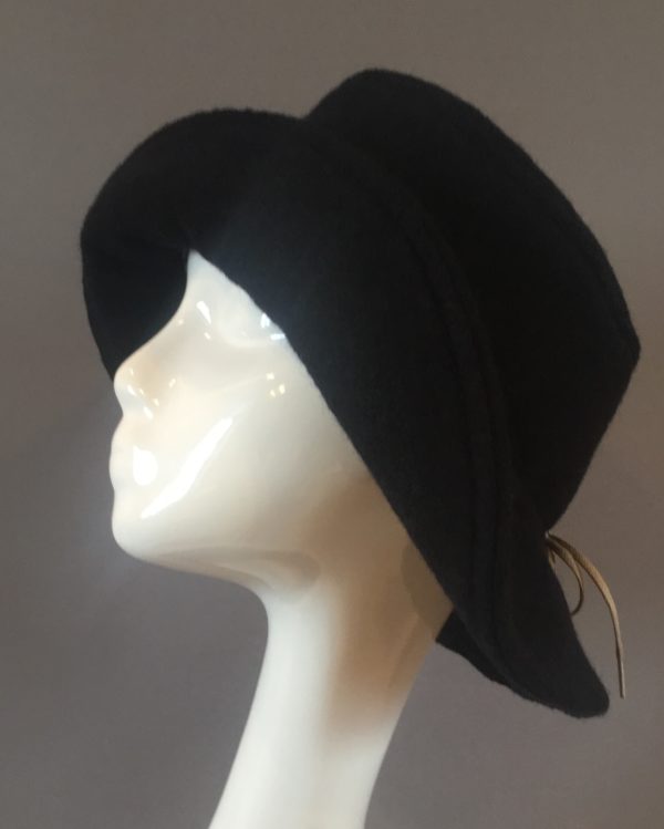chapeau noir Mary Colibri